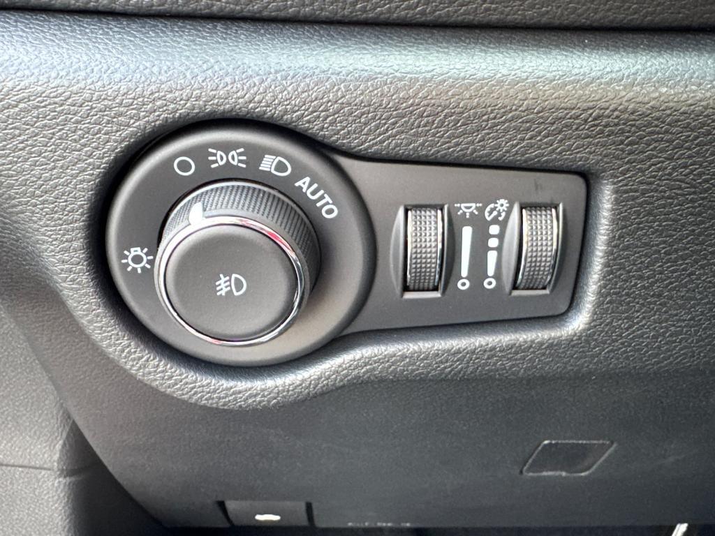 new 2026 Chrysler Pacifica car, priced at $38,988
