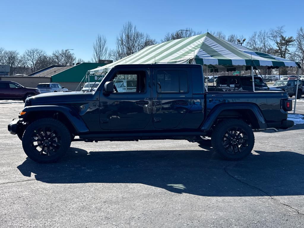 new 2025 Jeep Gladiator car, priced at $44,240