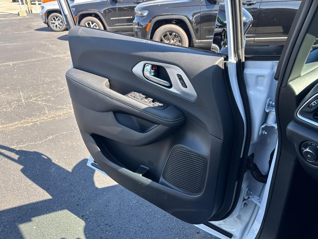 new 2026 Chrysler Pacifica car, priced at $47,988