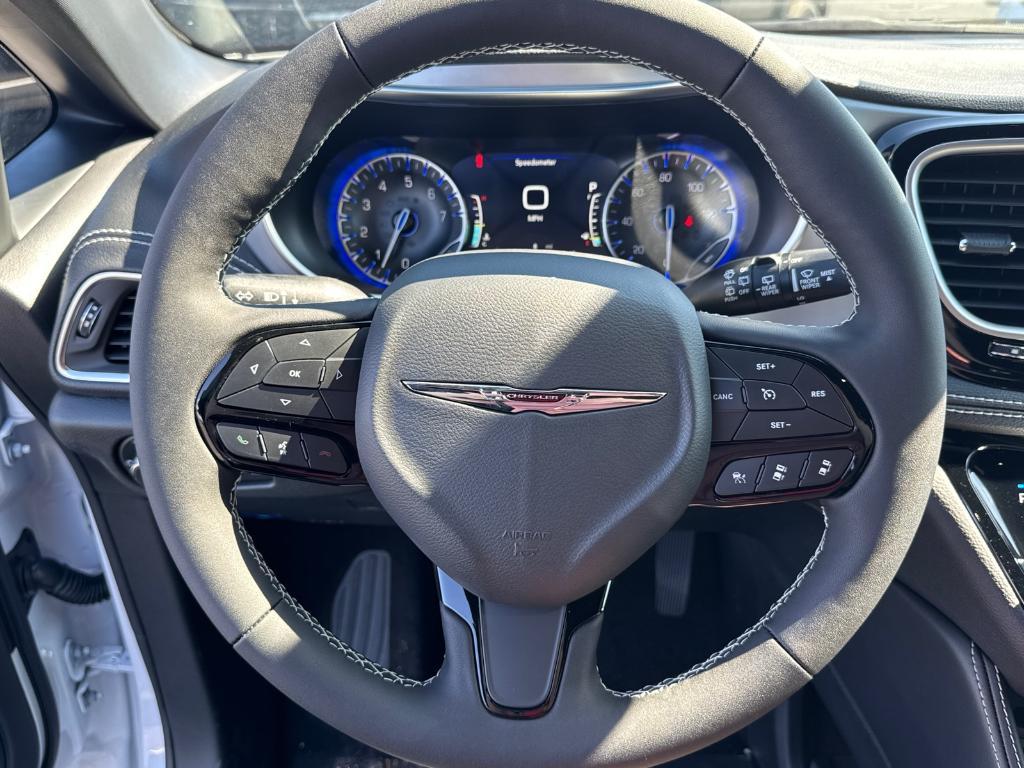 new 2026 Chrysler Pacifica car, priced at $47,988