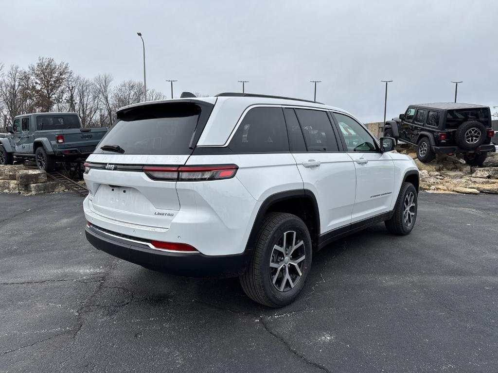 new 2025 Jeep Grand Cherokee car, priced at $46,700