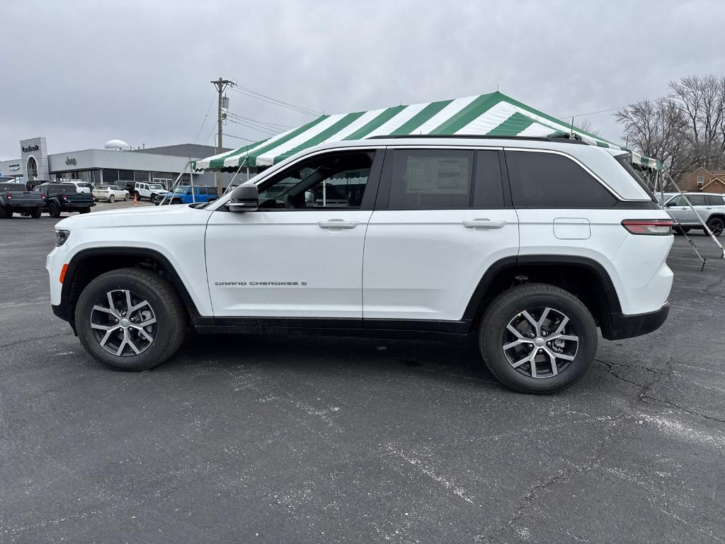 new 2025 Jeep Grand Cherokee car, priced at $46,700