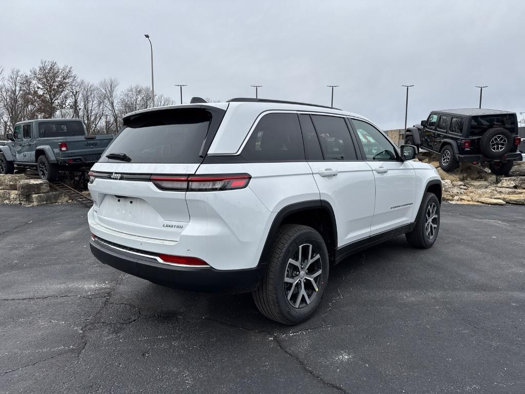 new 2025 Jeep Grand Cherokee car, priced at $37,988