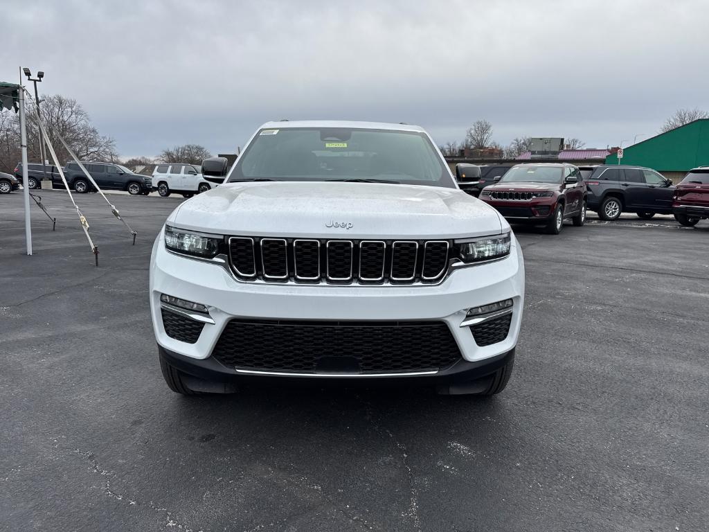 new 2025 Jeep Grand Cherokee car, priced at $46,700