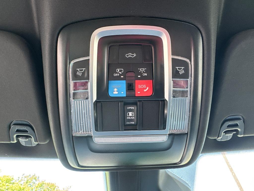 new 2025 Ram 1500 car, priced at $62,690