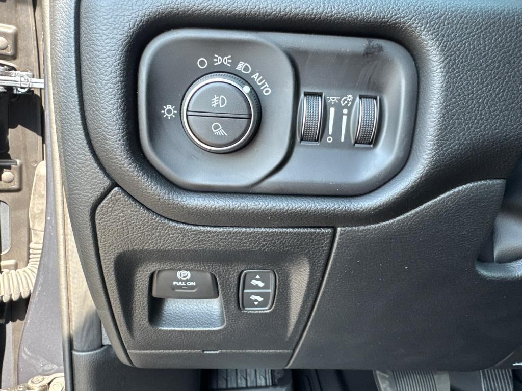 new 2025 Ram 1500 car, priced at $62,690