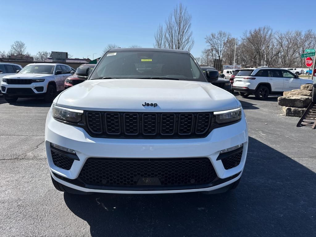 new 2025 Jeep Grand Cherokee car, priced at $54,988