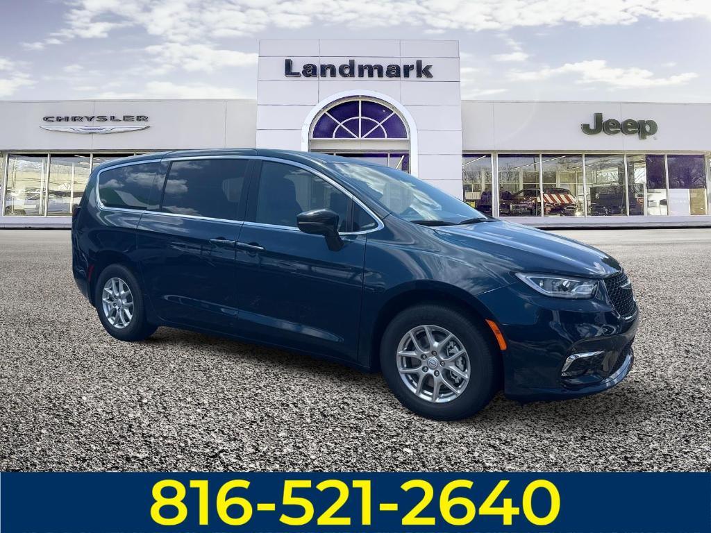 new 2025 Chrysler Pacifica car, priced at $36,988