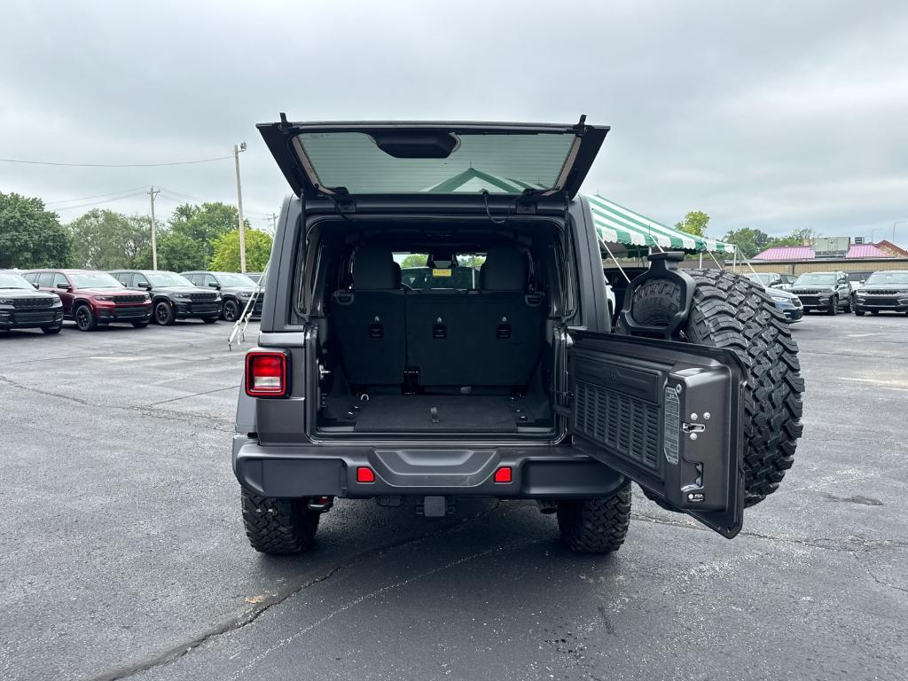 new 2025 Jeep Wrangler car, priced at $41,988