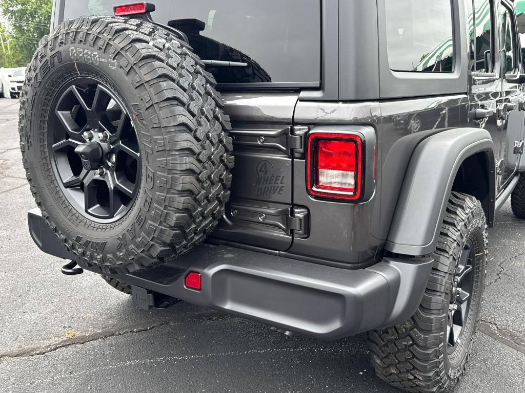 new 2025 Jeep Wrangler car, priced at $41,988