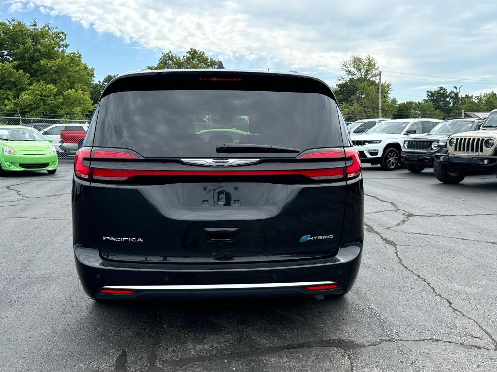 used 2022 Chrysler Pacifica Hybrid car, priced at $35,988