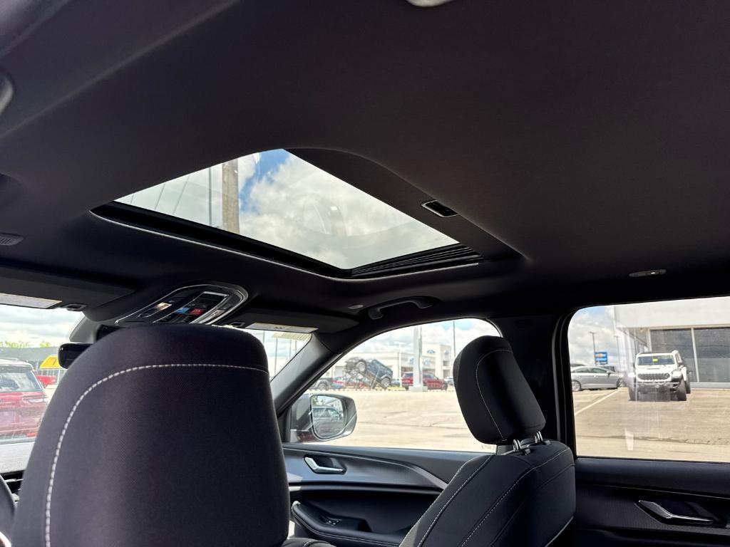 new 2025 Jeep Grand Cherokee L car, priced at $33,988