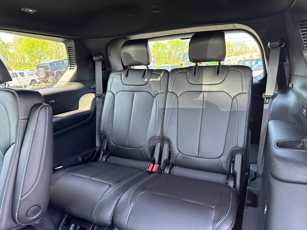 new 2025 Jeep Grand Cherokee L car, priced at $38,988