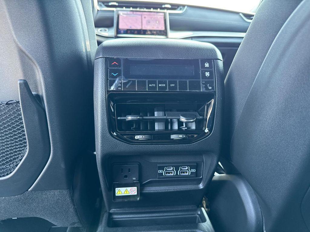 new 2025 Jeep Grand Cherokee L car, priced at $37,988