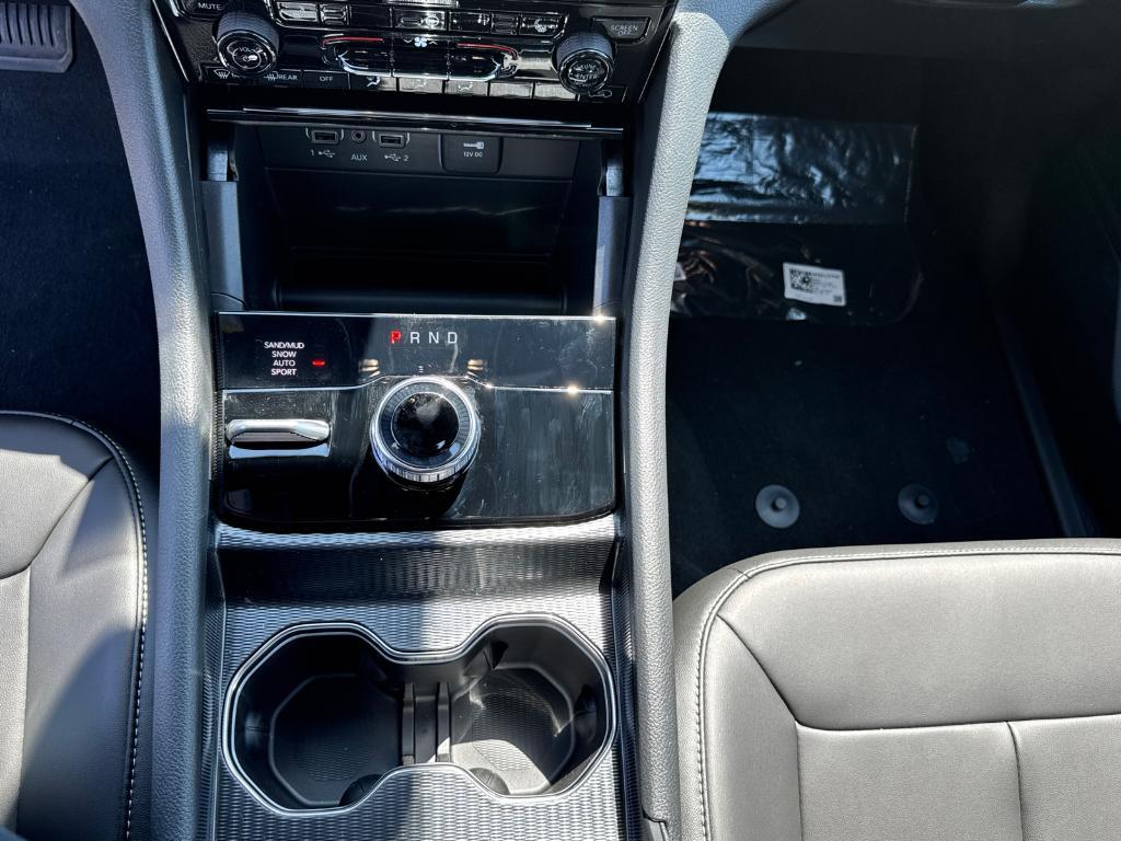 new 2025 Jeep Grand Cherokee L car, priced at $39,988