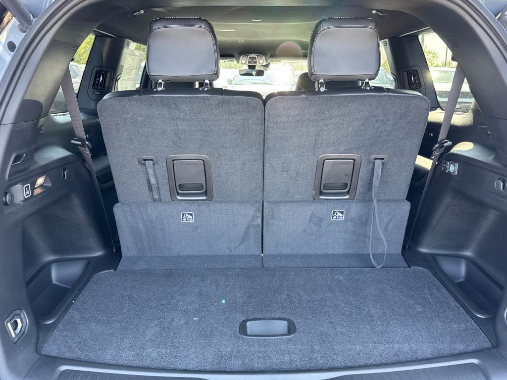 new 2025 Jeep Grand Cherokee L car, priced at $39,988
