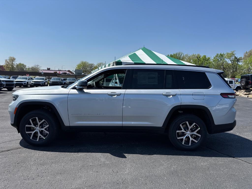 new 2025 Jeep Grand Cherokee L car, priced at $39,988