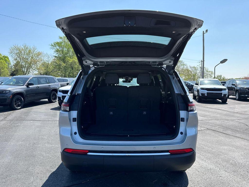 new 2025 Jeep Grand Cherokee L car, priced at $37,988