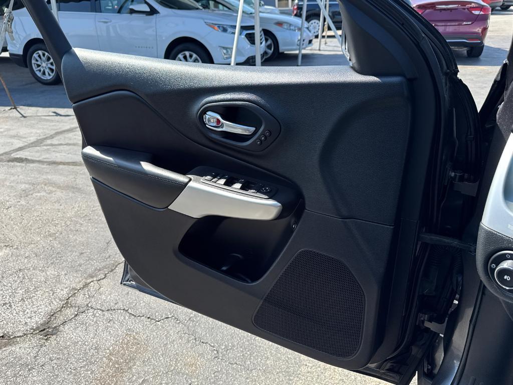 used 2018 Jeep Cherokee car, priced at $20,988