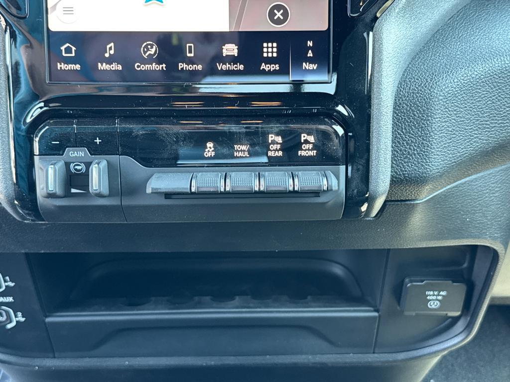 new 2025 Ram 2500 car, priced at $48,698