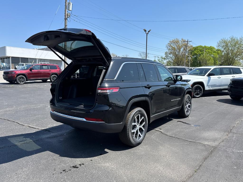 new 2025 Jeep Grand Cherokee car, priced at $36,988