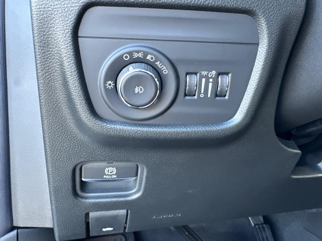 new 2025 Jeep Grand Cherokee L car, priced at $48,900