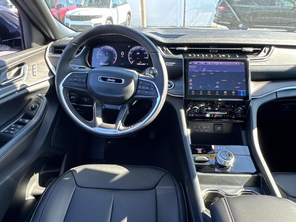 new 2025 Jeep Grand Cherokee L car, priced at $48,900