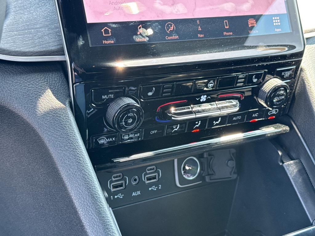 new 2025 Jeep Grand Cherokee L car, priced at $39,988