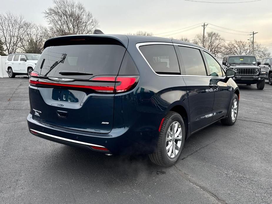 new 2025 Chrysler Pacifica car, priced at $41,988