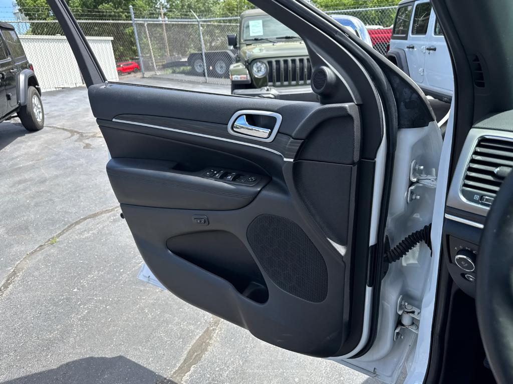 used 2022 Jeep Grand Cherokee WK car, priced at $28,988