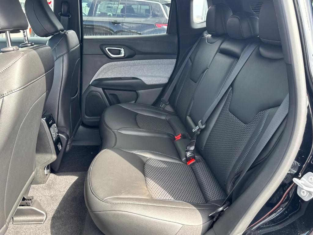 new 2025 Jeep Compass car, priced at $24,988
