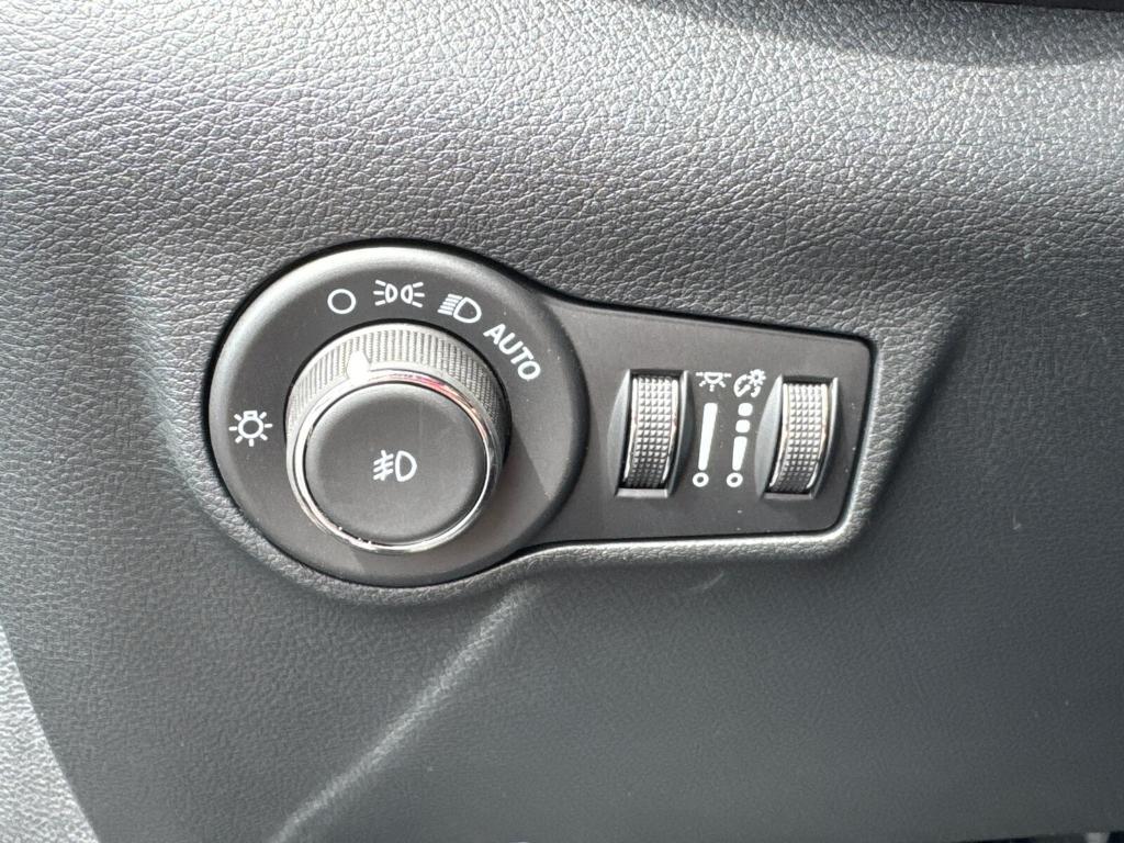 new 2025 Jeep Compass car, priced at $24,988