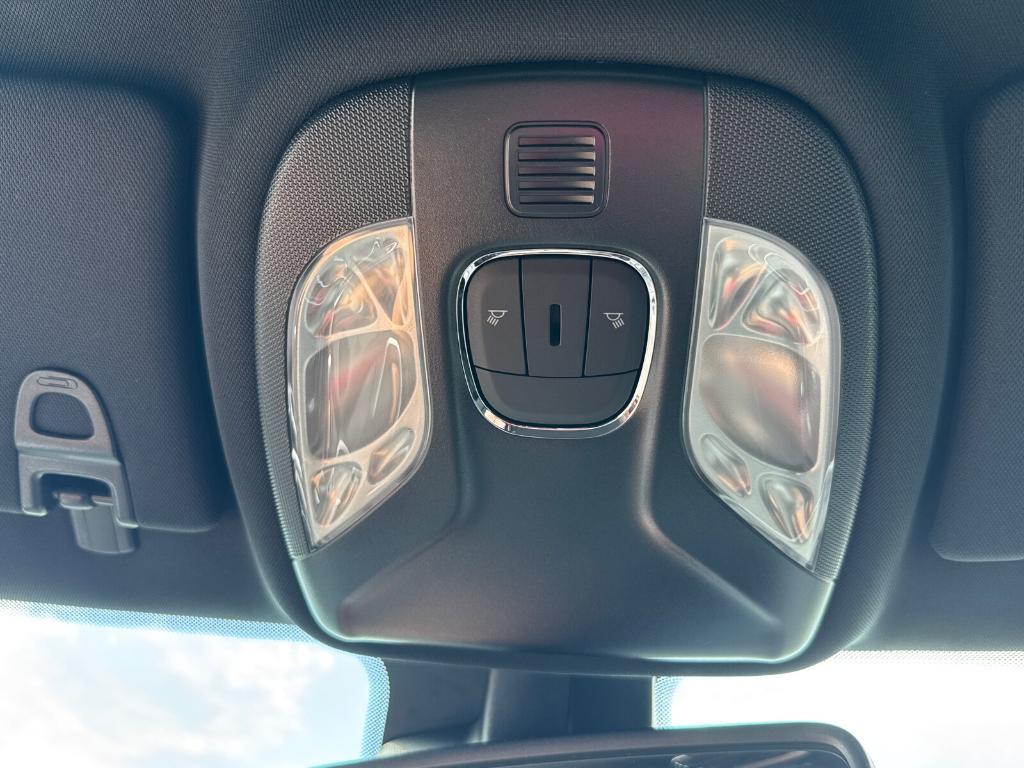new 2025 Jeep Compass car, priced at $24,988