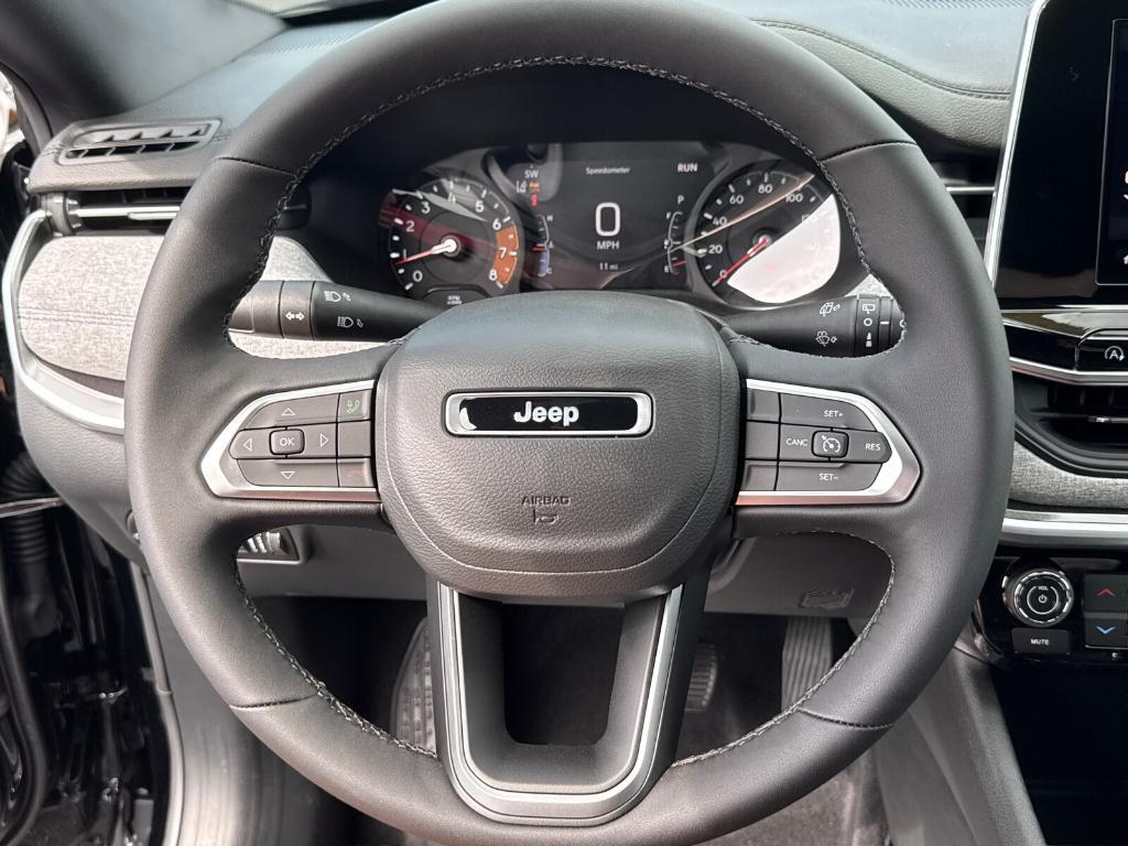 new 2025 Jeep Compass car, priced at $24,988