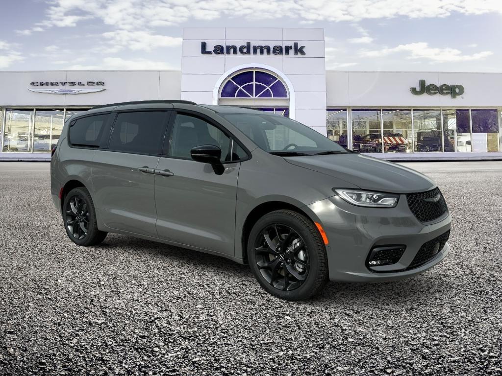 new 2025 Chrysler Pacifica car, priced at $50,988