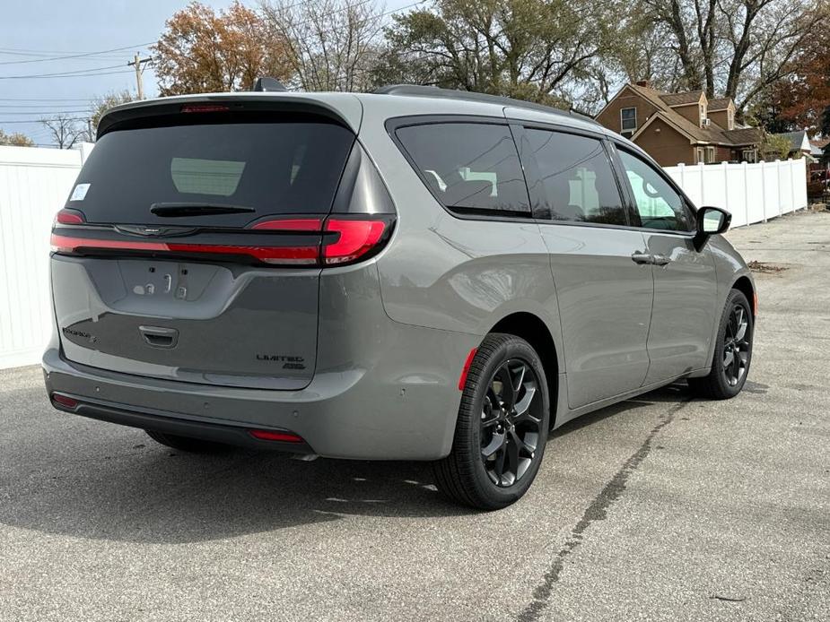 new 2025 Chrysler Pacifica car, priced at $50,988