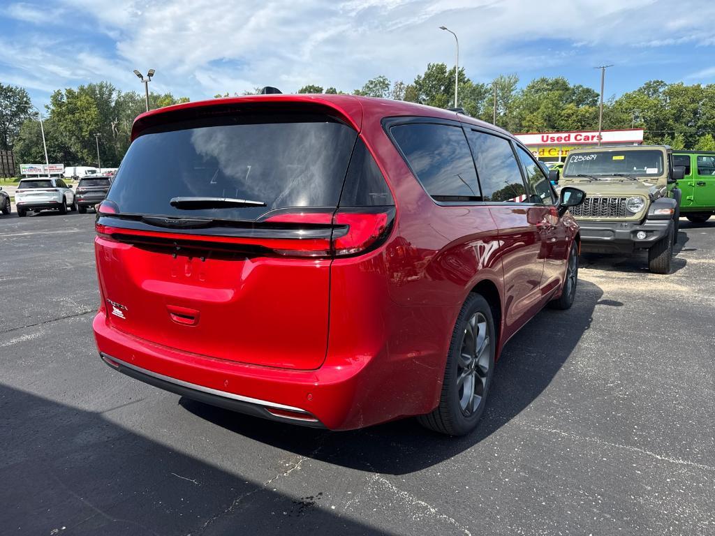new 2026 Chrysler Pacifica car