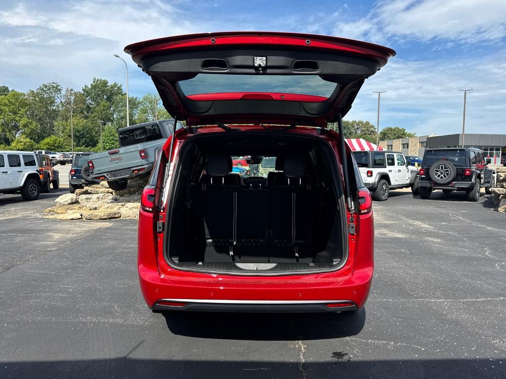 new 2026 Chrysler Pacifica car