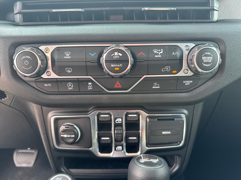 new 2025 Jeep Wrangler car, priced at $35,988