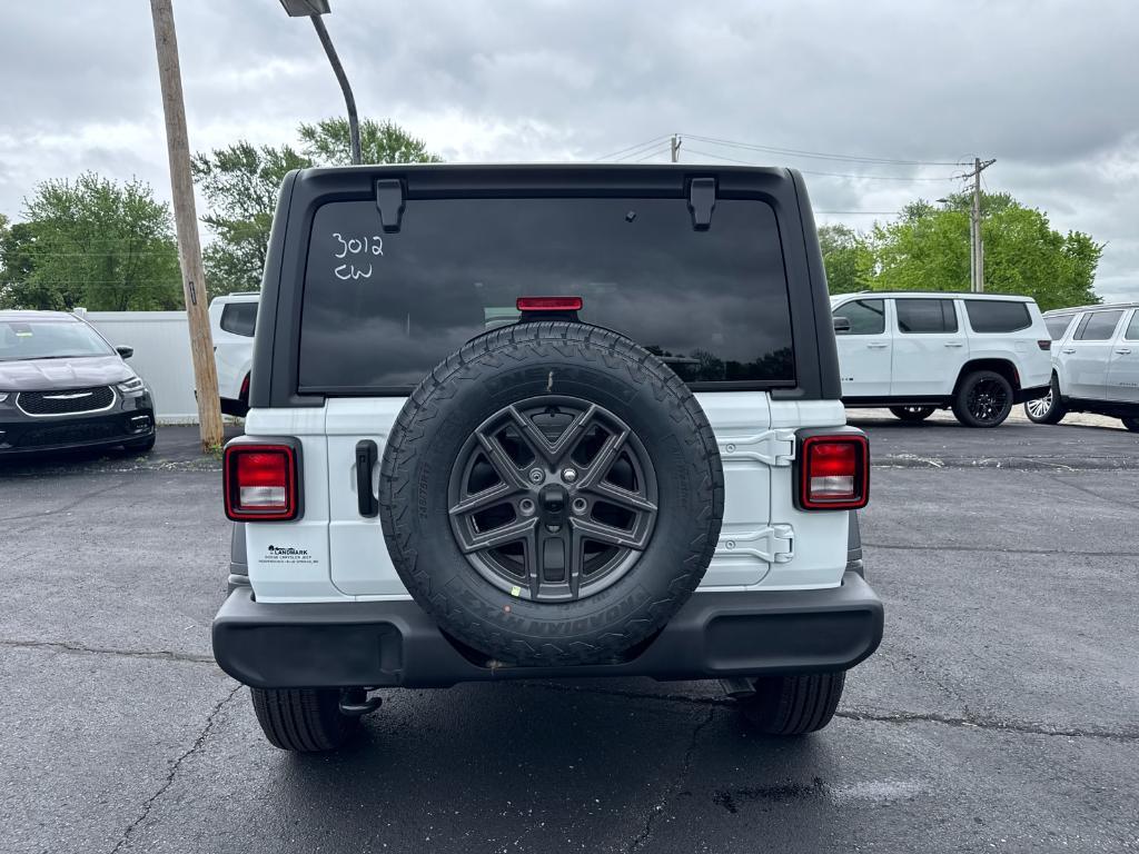 new 2025 Jeep Wrangler car, priced at $40,988