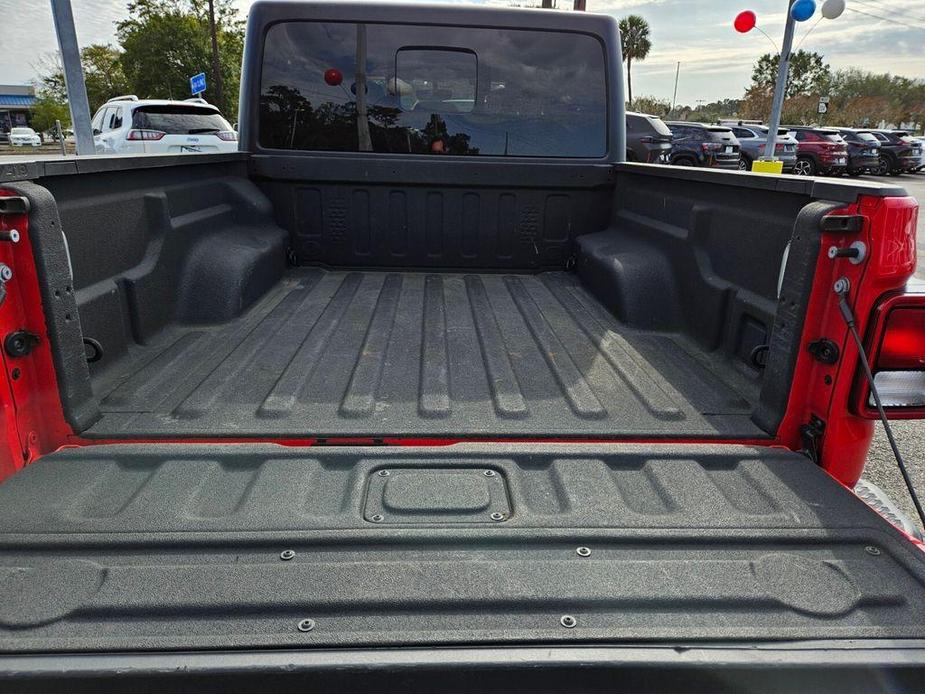 used 2022 Jeep Gladiator car, priced at $31,441