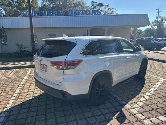 used 2016 Toyota Highlander car, priced at $19,992