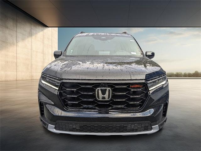 new 2025 Honda Pilot car, priced at $51,275