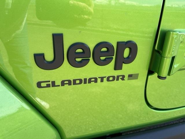 new 2025 Jeep Gladiator car, priced at $41,275