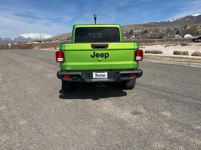 new 2025 Jeep Gladiator car, priced at $41,275