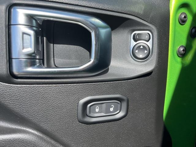new 2025 Jeep Gladiator car, priced at $41,275
