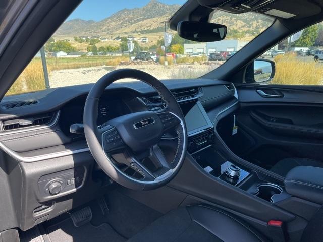 new 2025 Jeep Grand Cherokee L car, priced at $42,442