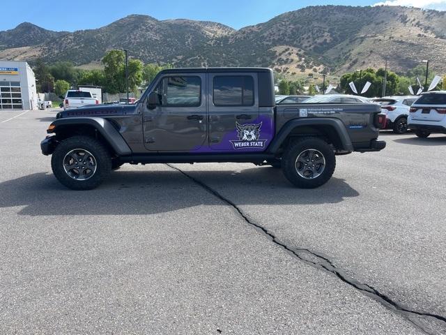 used 2023 Jeep Gladiator car, priced at $46,426