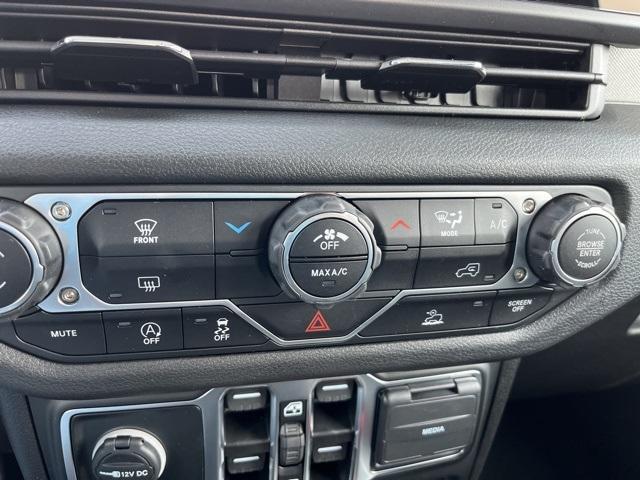 new 2025 Jeep Gladiator car, priced at $39,735