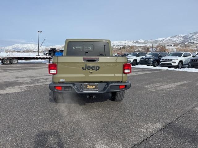 new 2025 Jeep Gladiator car, priced at $39,735